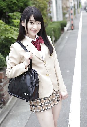 Japanese Schoolgirl Pics